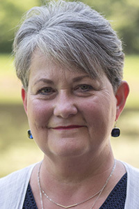 Deanna Young headshot