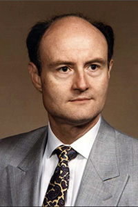L Stookey headshot