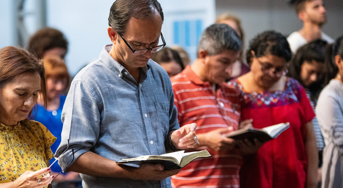Ukraine Worship Article