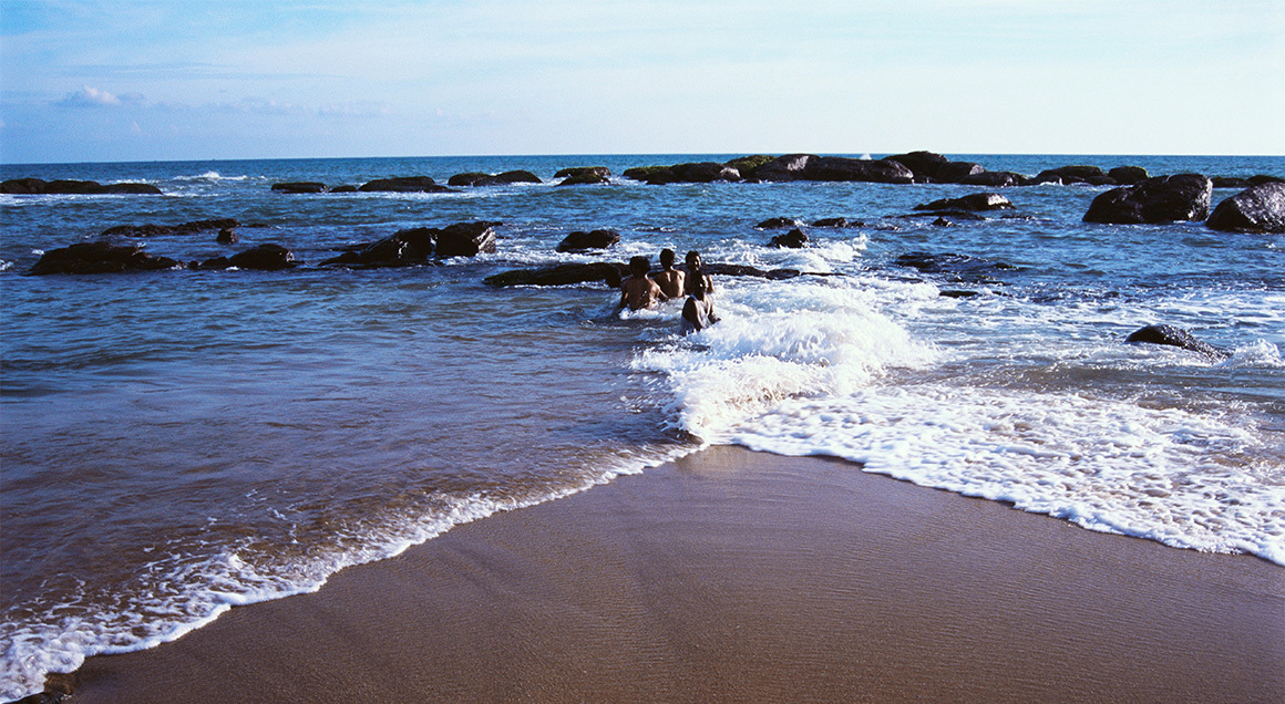 I S Oceans Merging On Shore